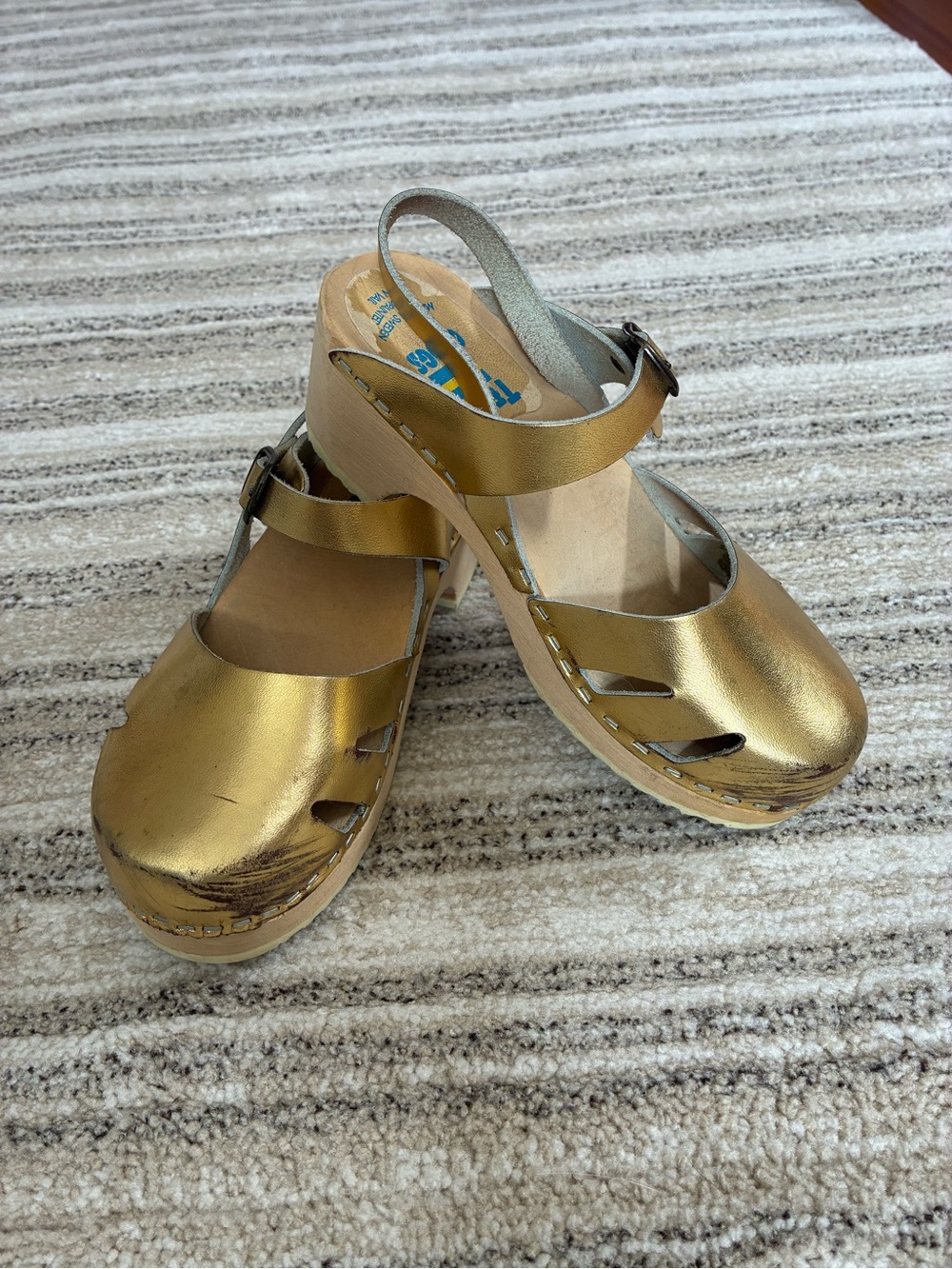 Tessa Clogs Gold Clog Sandals Girls 2
